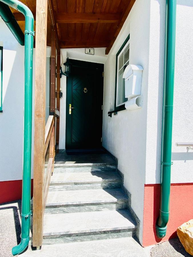 Living Inn Spital am Semmering Buitenkant foto