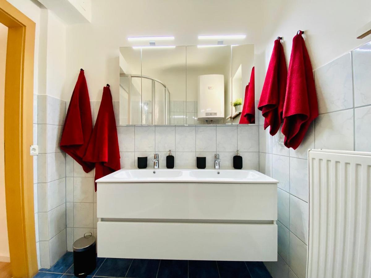 Living Inn Spital am Semmering Buitenkant foto