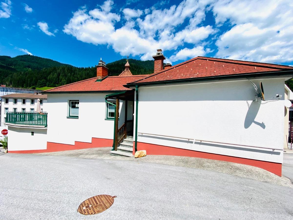 Living Inn Spital am Semmering Buitenkant foto